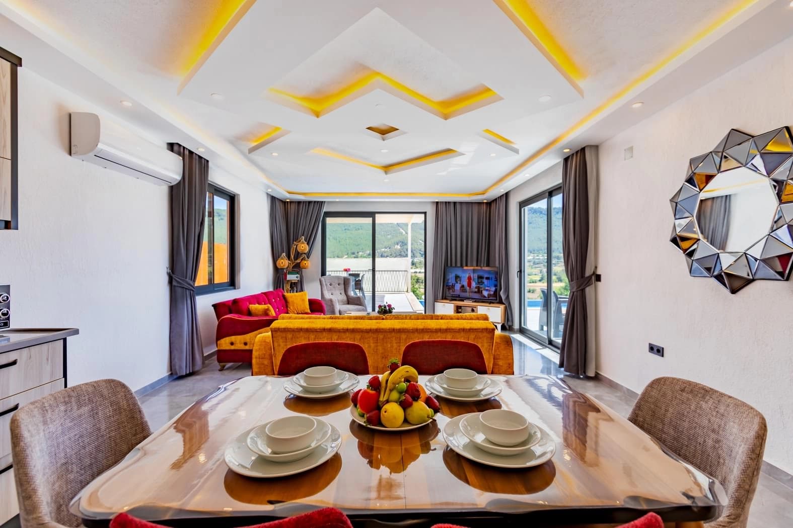 Villa Lidya Korunaklı Havuz 92