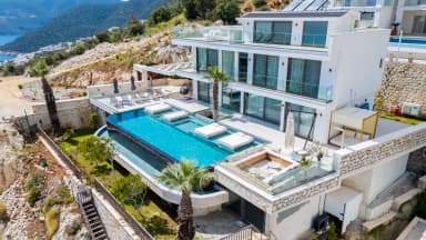 Villa Nobles Rox Isıtmalı Havuz 33