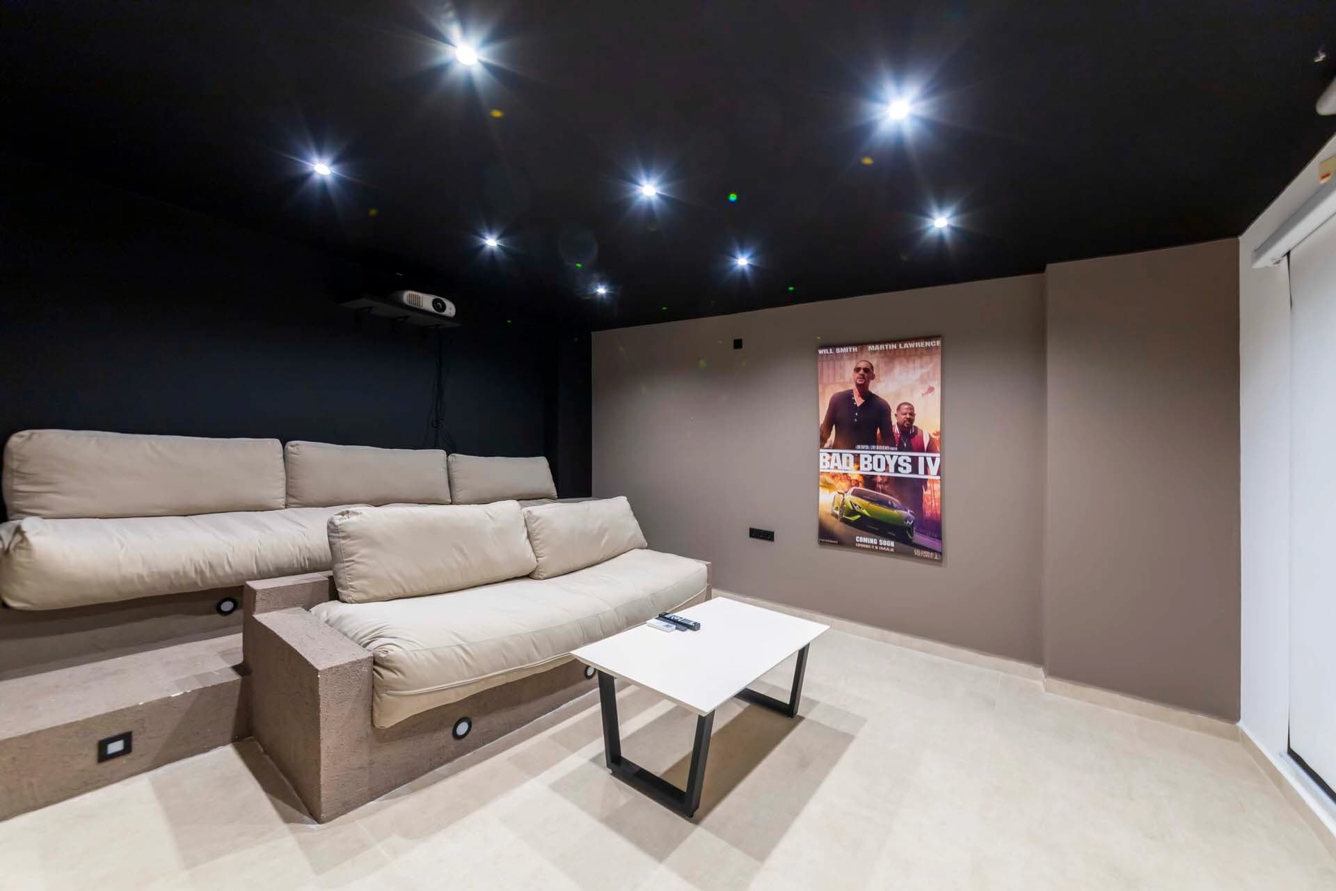 Villa Nobles Rox Isıtmalı Havuz 11