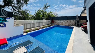 Villa Lantana Korunaklı Havuz 72