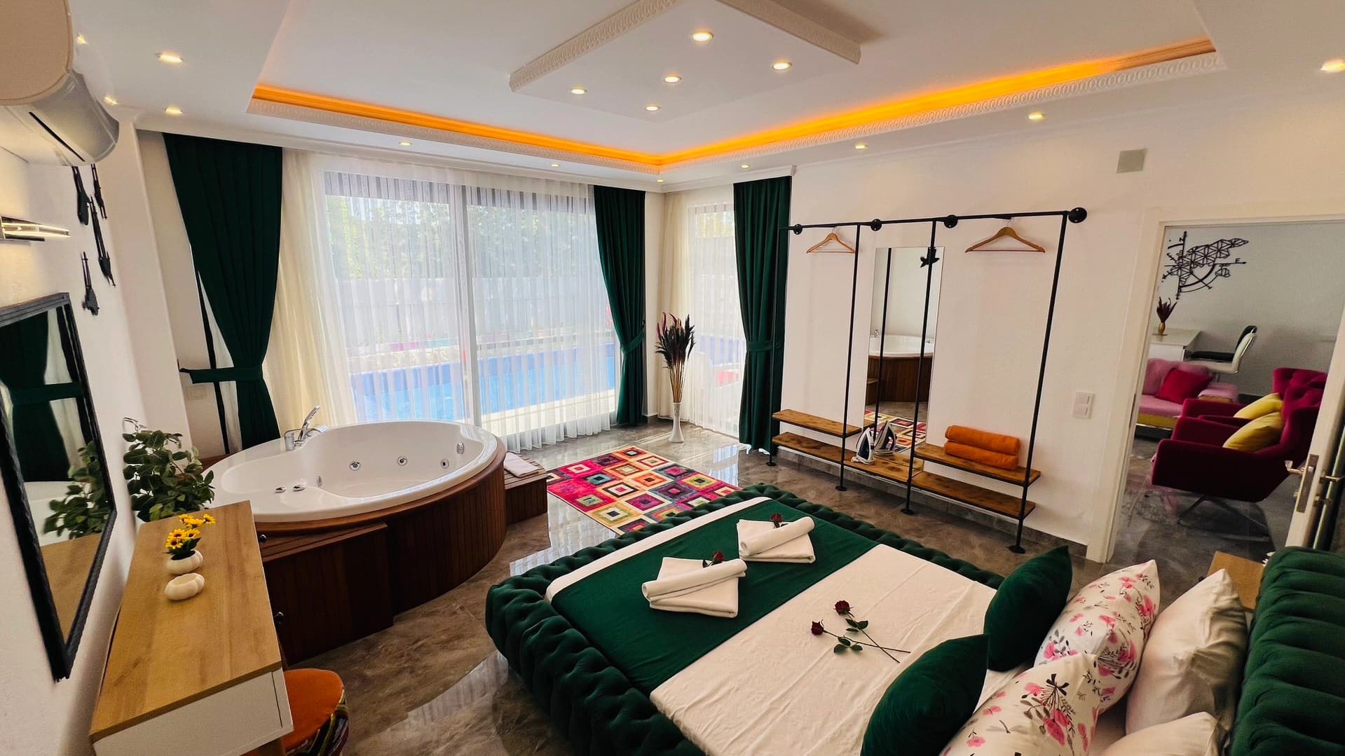 Villa Lantana Korunaklı Havuz 38