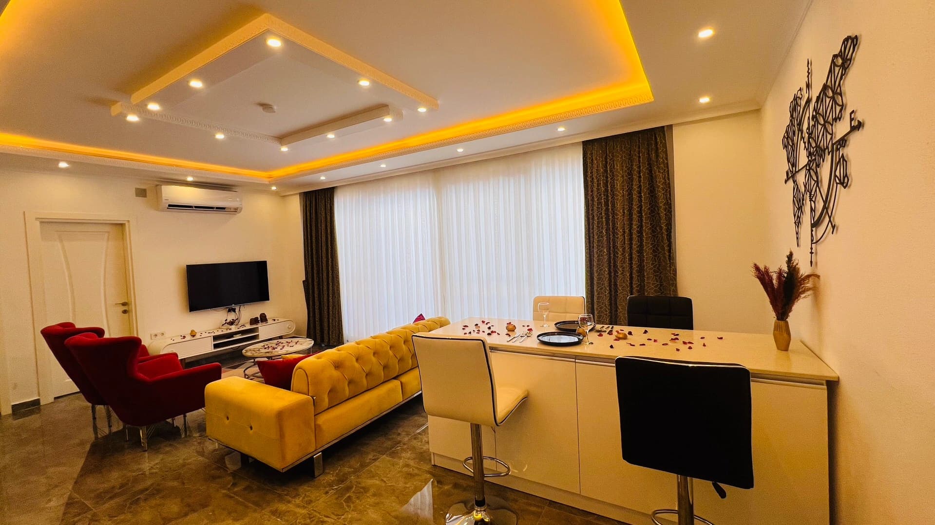 Villa Lantana Korunaklı Havuz 10