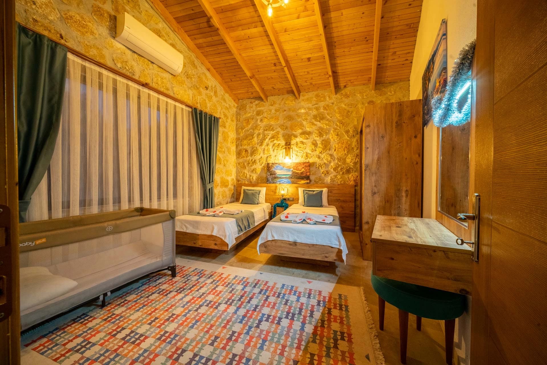 Villa Anemon 3 Korunaklı Havuz 75