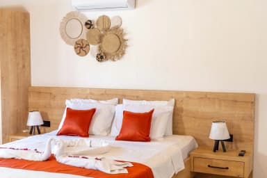 Villa Buğlem Sarıbelen Korunaklı Havuz 41