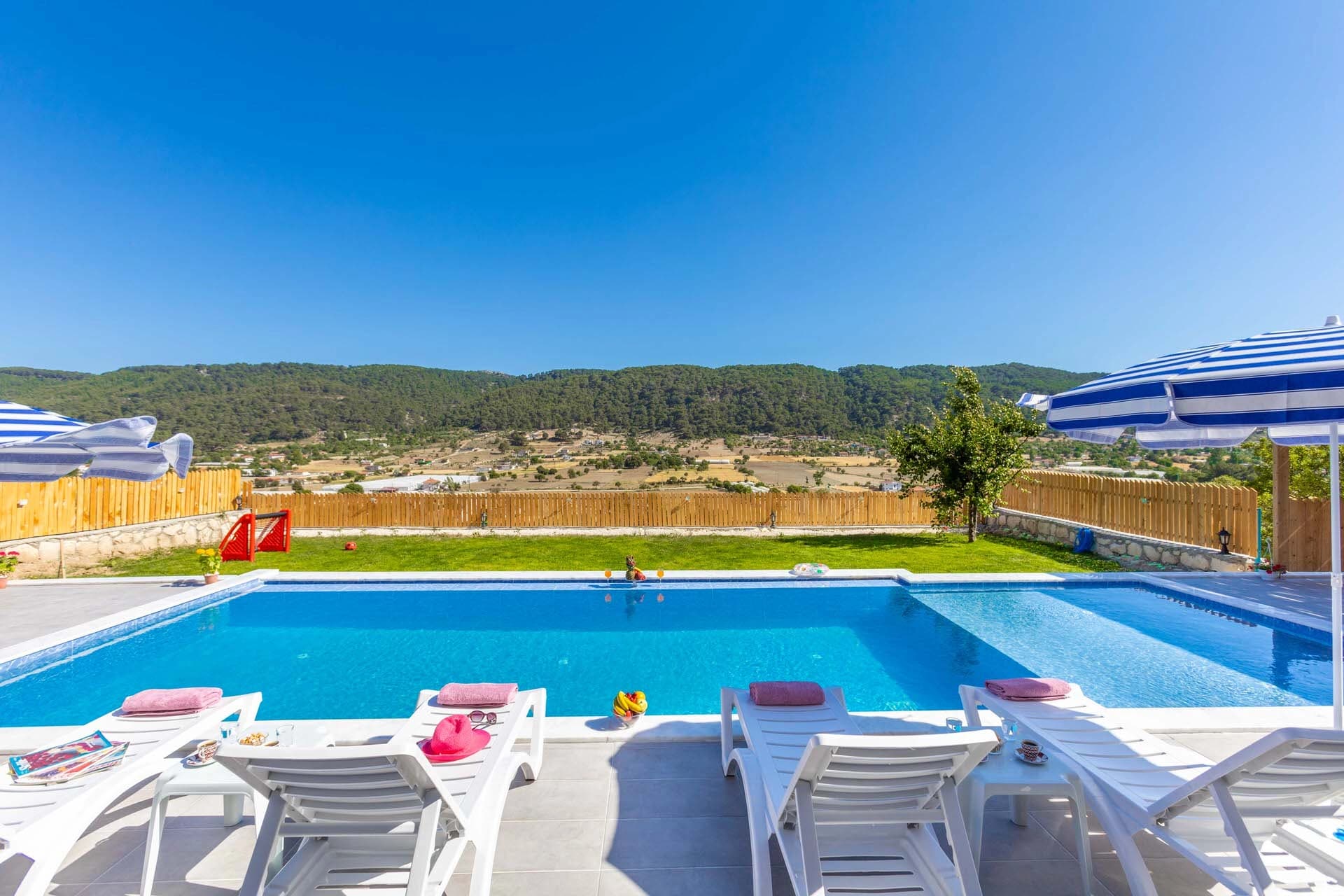 Villa Buğlem Sarıbelen Korunaklı Havuz 67