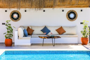 Villa Fi Manor Korunaklı Havuz 25