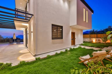 Villa Fi Manor Korunaklı Havuz 73