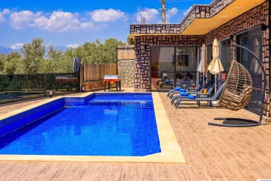 Villa Üzüm Korunaklı Havuz 35