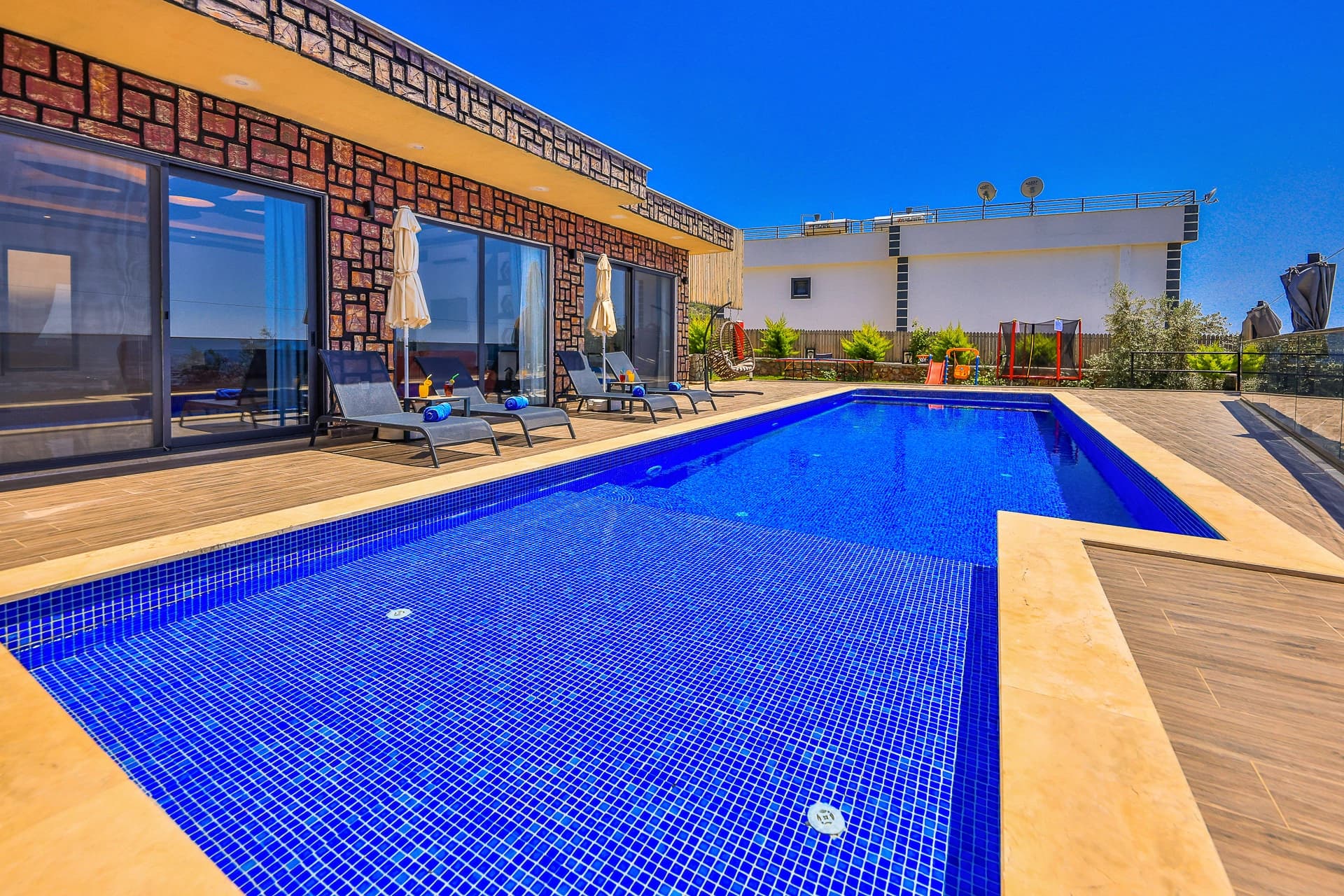 Villa Üzüm Korunaklı Havuz 27