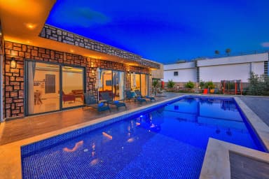 Villa Üzüm Korunaklı Havuz 63
