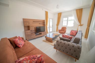 Villa Şakayık Korunaklı Havuz 10