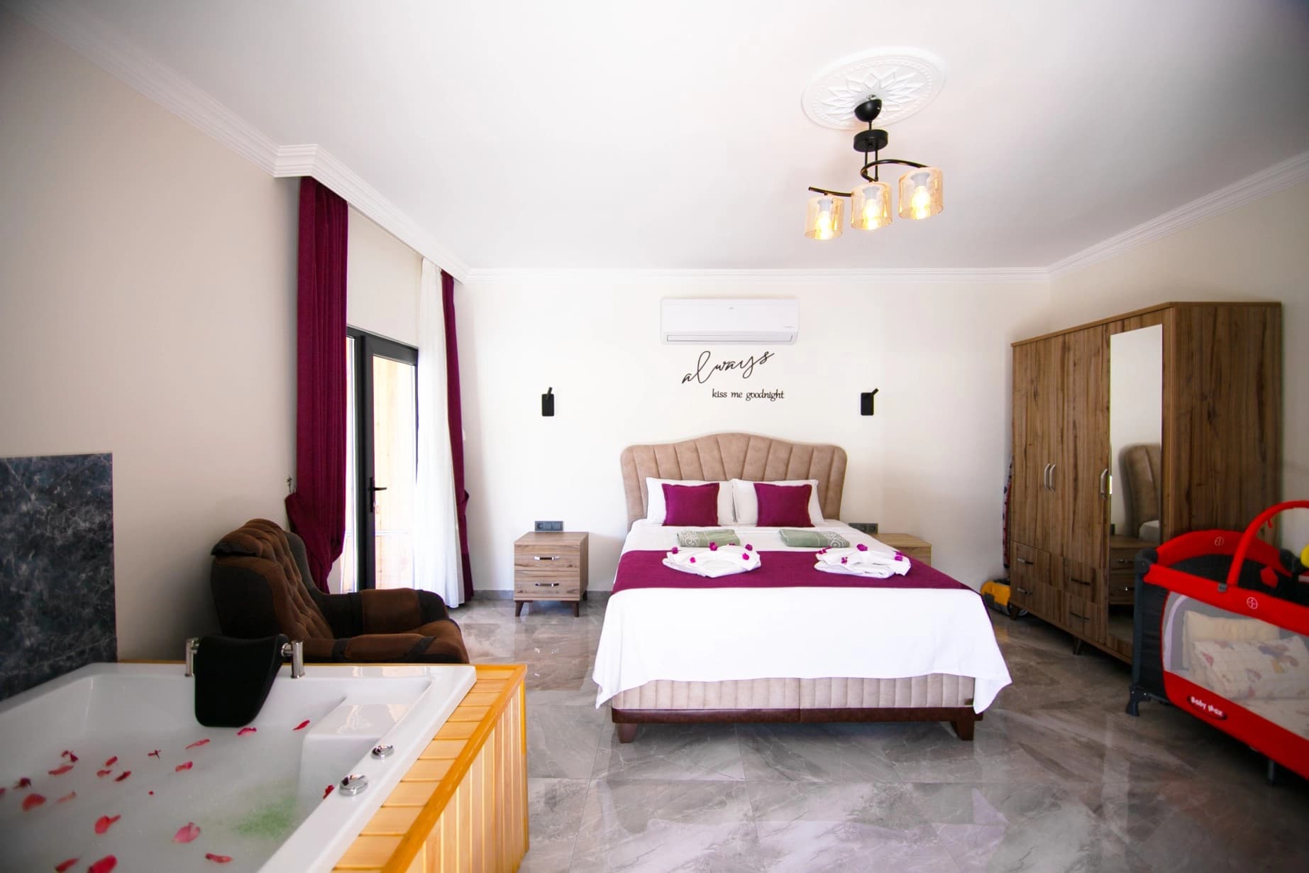 Villa Yeşil Deniz Korunaklı Havuz 98