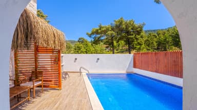 Villa Ceyhan Korunaklı Havuz 43