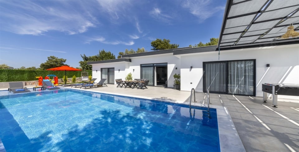 Villa Elyase
