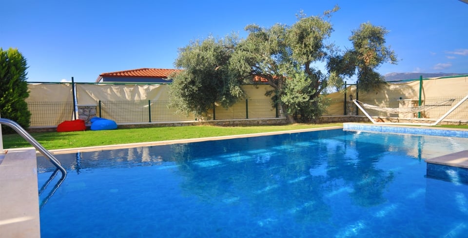 Villa Emir Üzümlü Duo