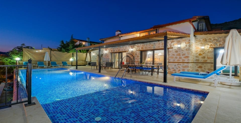 Villa Ev May