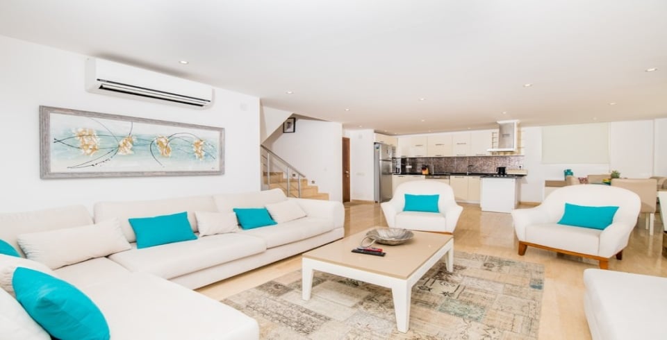 Villa Hillside Kışla