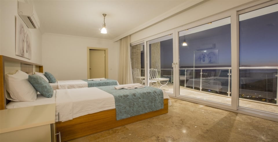 Villa Eagles Lodge