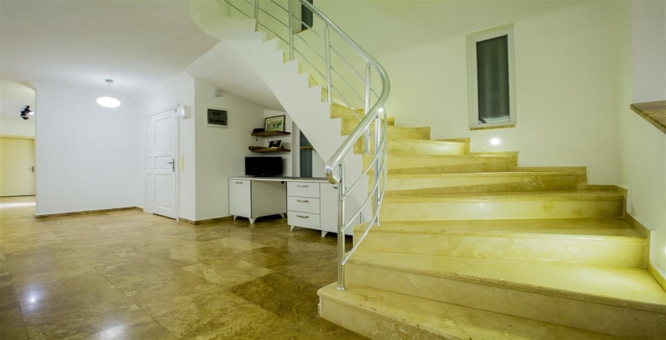 Villa Eagles Lodge