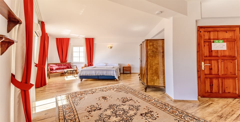 Apart Kara Kalkan