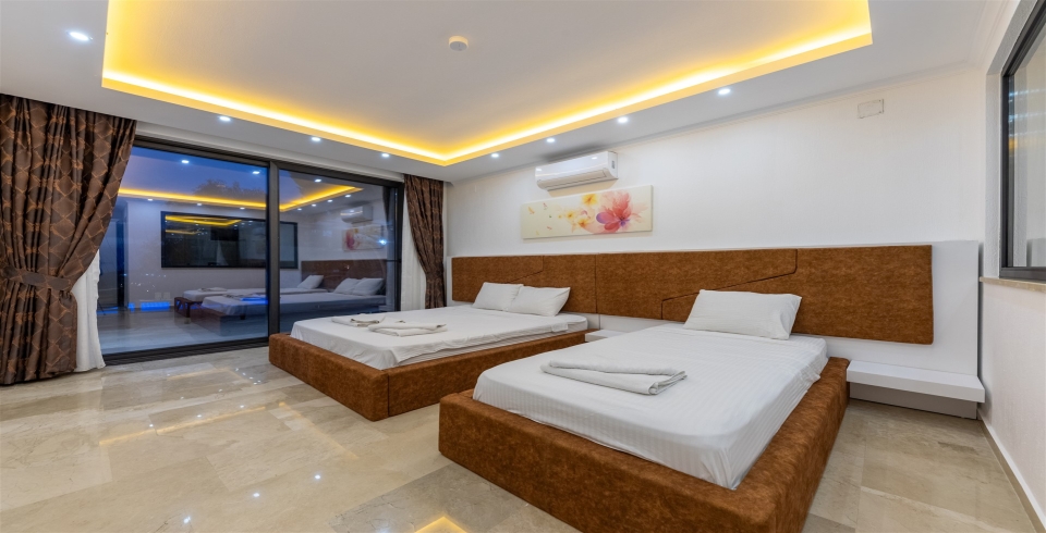 Villa Suvari Duo