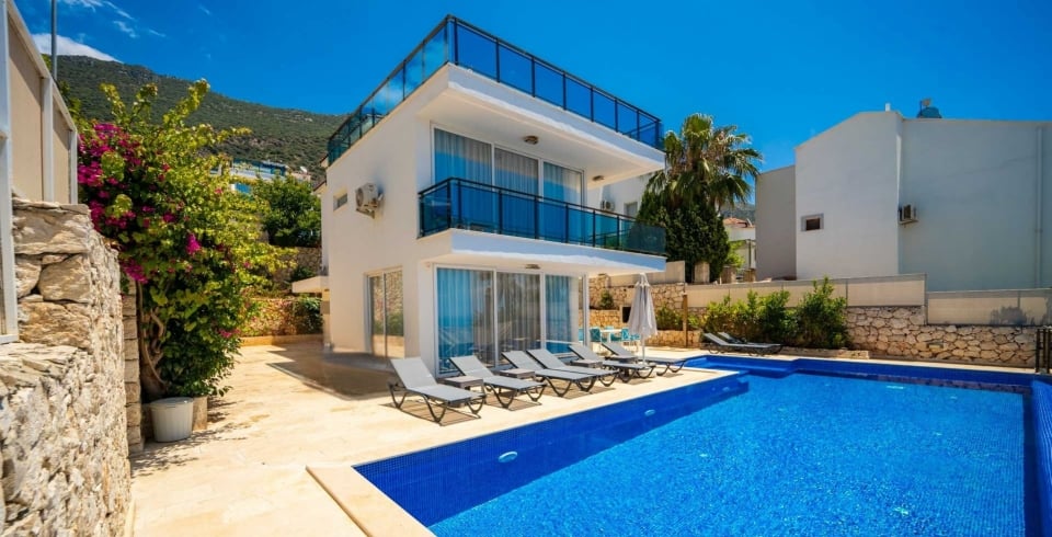 Villa Trios