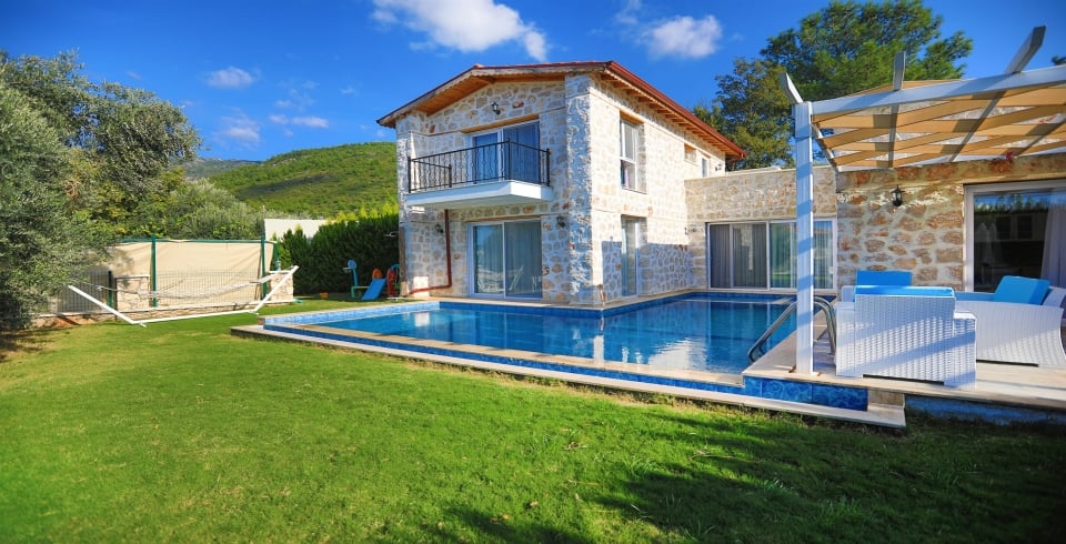 Villa Emir Üzümlü Duo