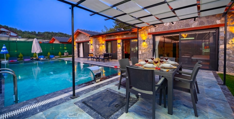 Villa Stone House 2