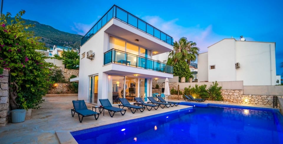 Villa Trios