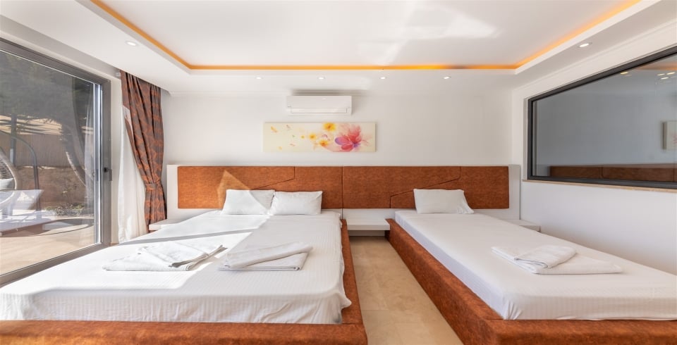 Villa Suvari Duo
