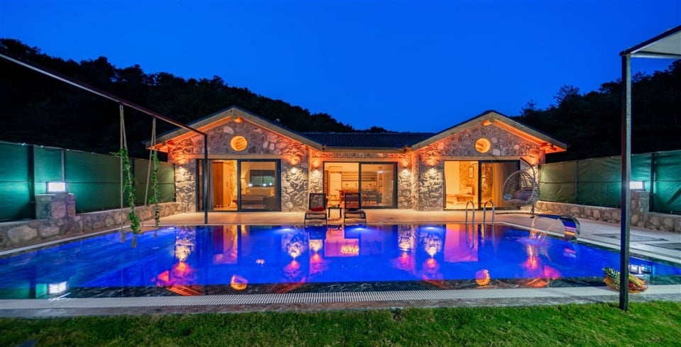 Villa Stone House 3