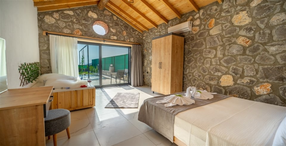Villa Stone House 3