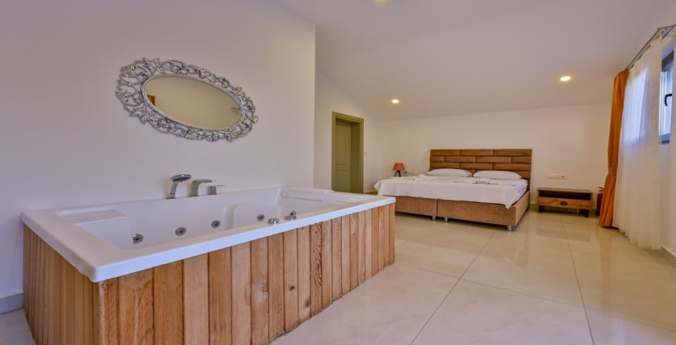 Villa Atlantis