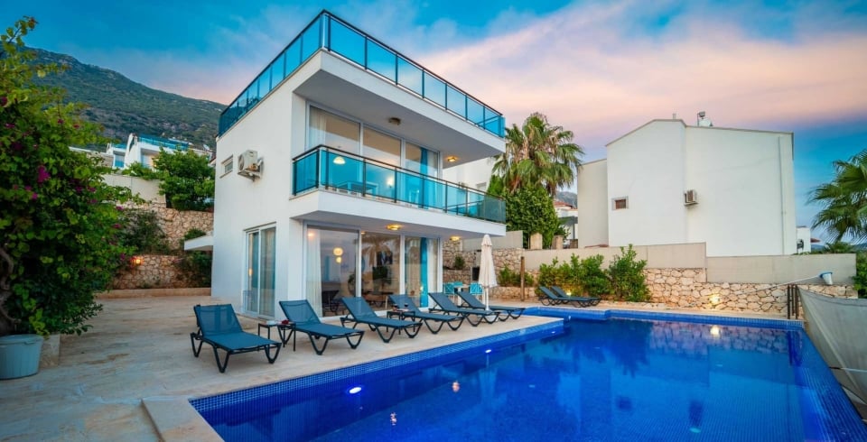 Villa Trios