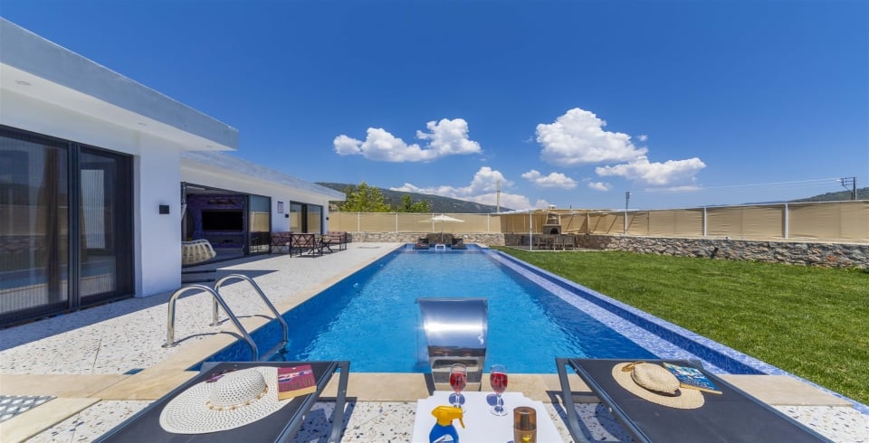 Villa Guru