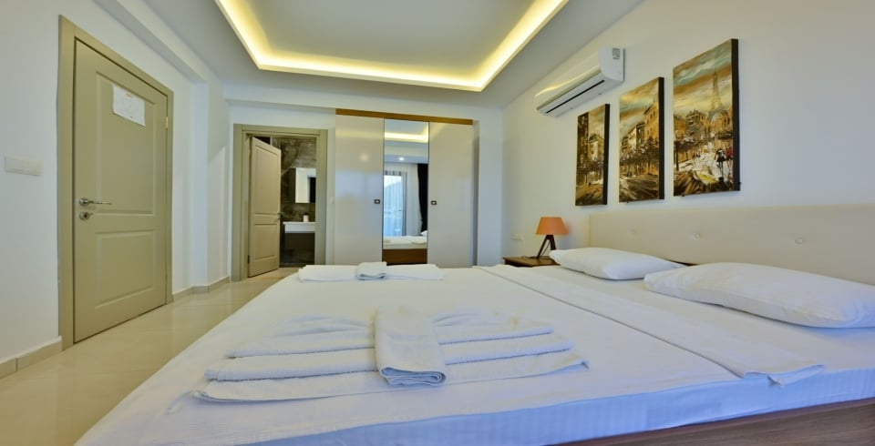 Villa Atlantis