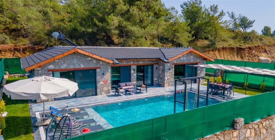 Villa Stone House 2