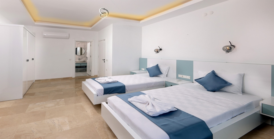 Villa Albedo Blue