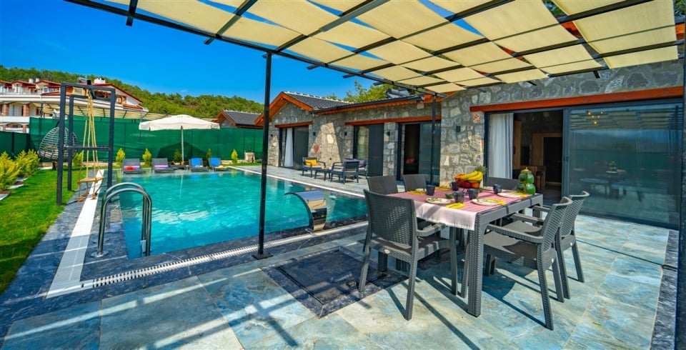 Villa Stone House 2