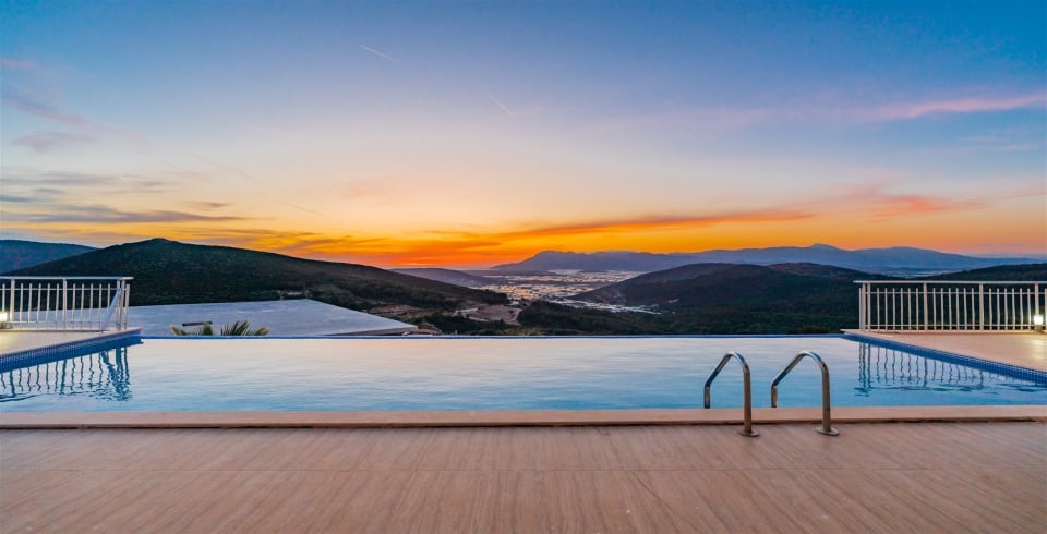 Villa İnfinity