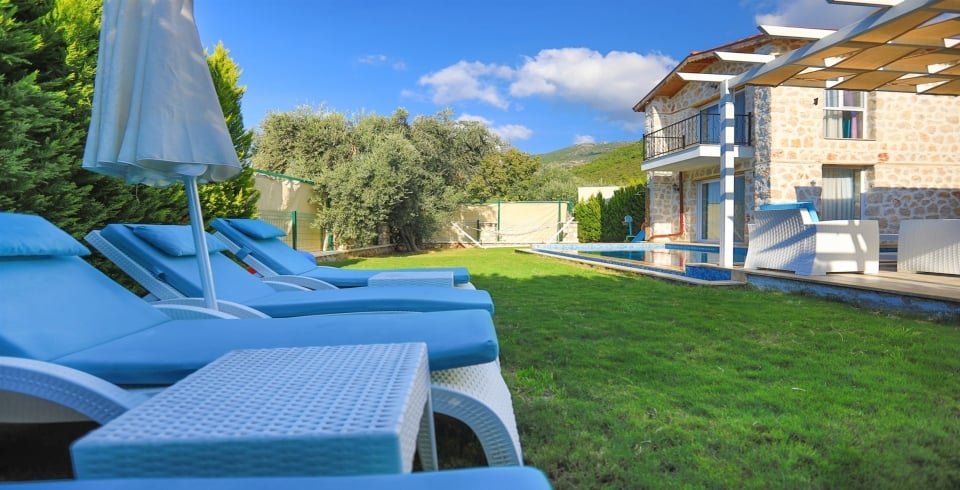 Villa Emir Üzümlü Duo