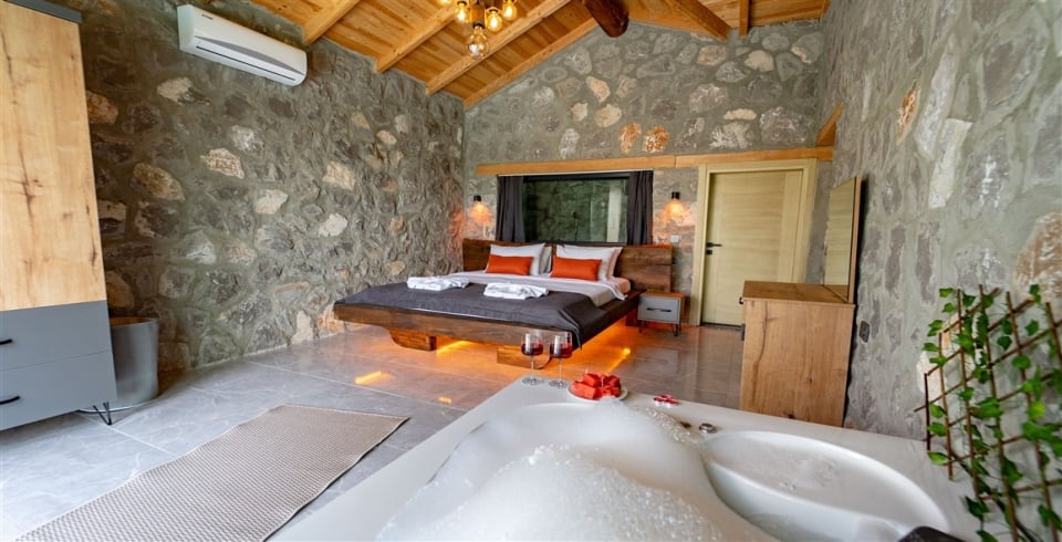 Villa Stone House 2