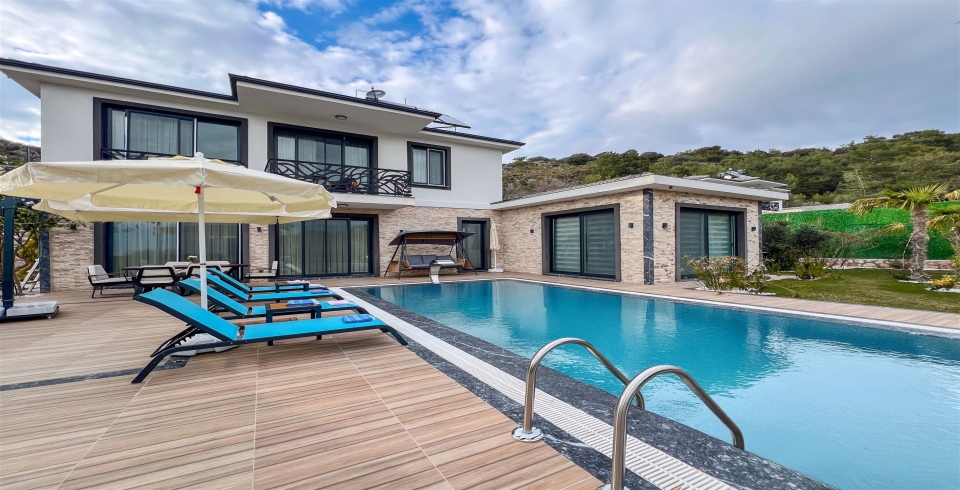 Villa Sweet Moon
