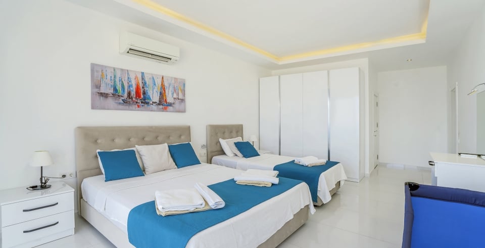 Villa Merit Royal