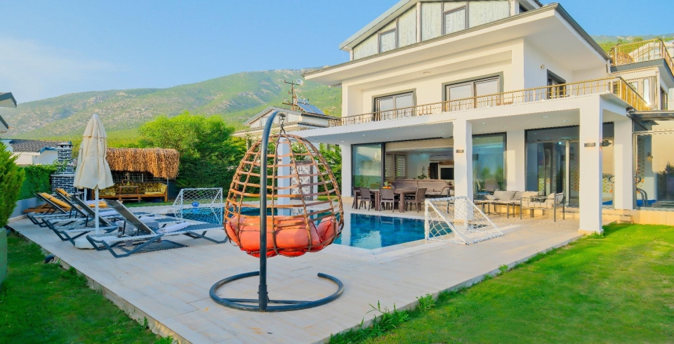 Villa Define 1