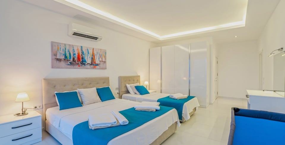 Villa Merit Royal