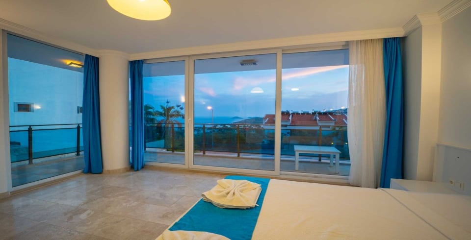 Villa Trios