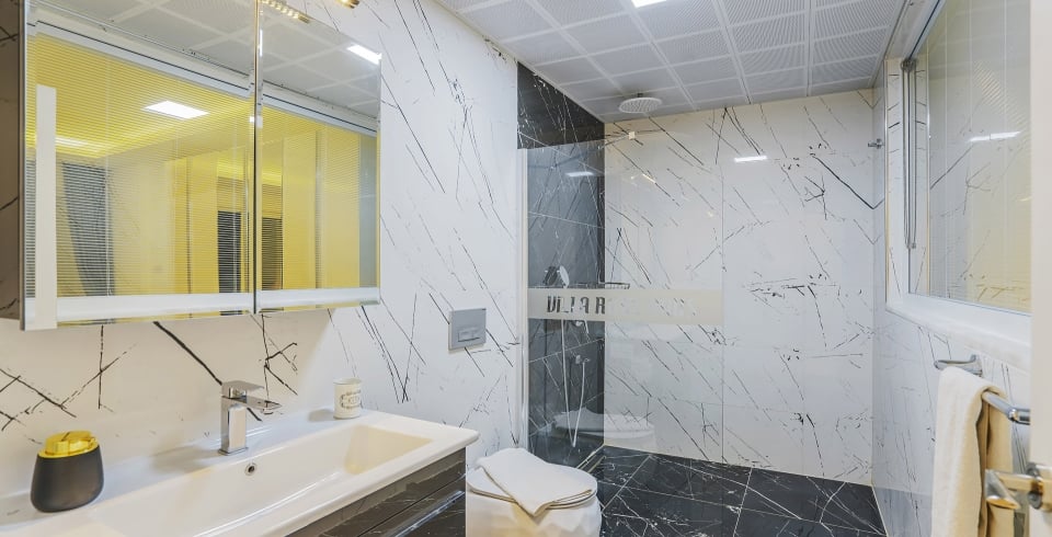 Villa Merit Crystal