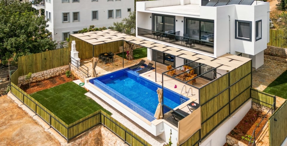 Villa Albedo Blue