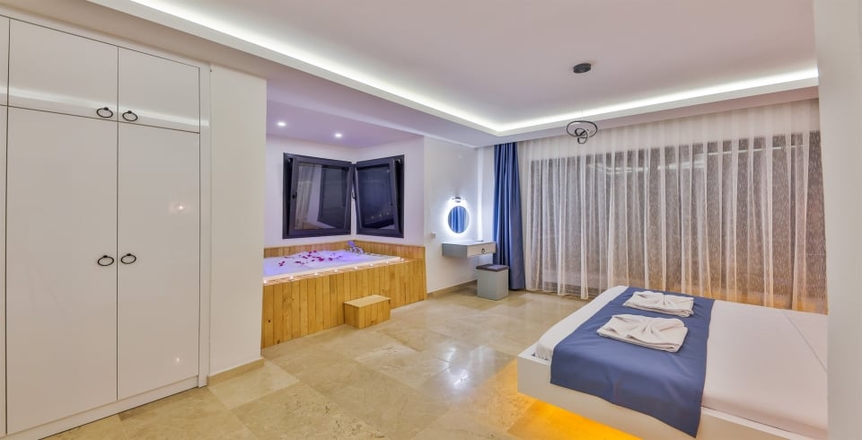 Villa Albedo Blue